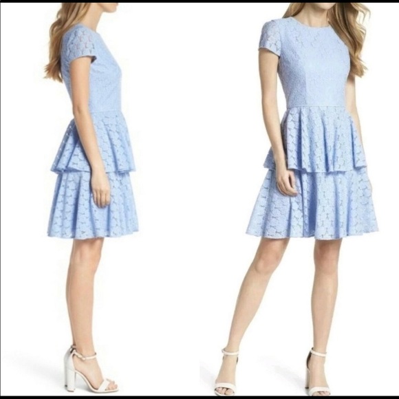 Gal Meets Glam Daisy Dress Lace Tiered Size 2 - Picture 4 of 9